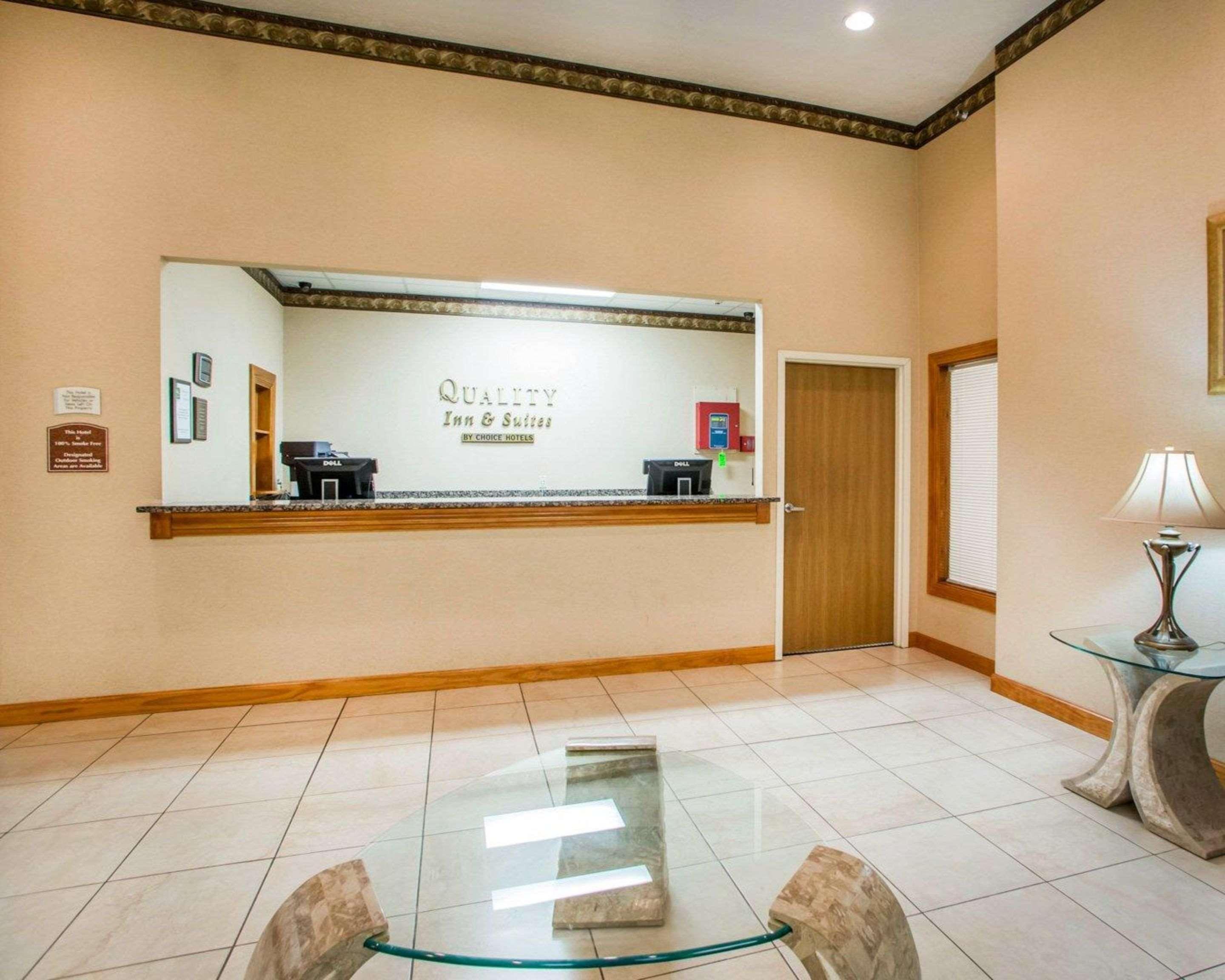 Quality Inn & Suites South-Obetz Exteriér fotografie