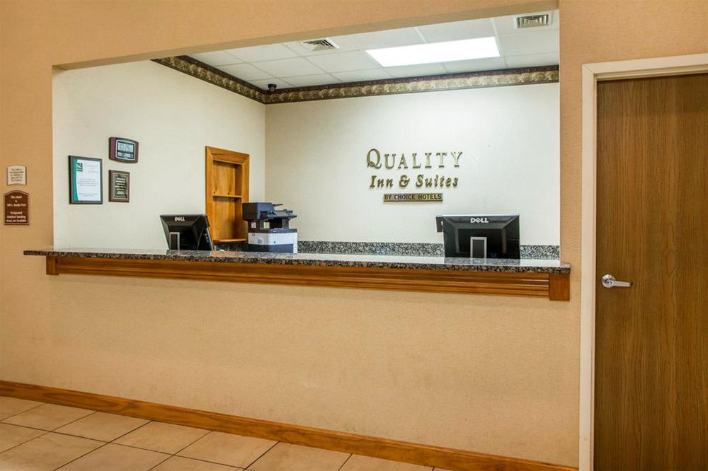 Quality Inn & Suites South-Obetz Exteriér fotografie