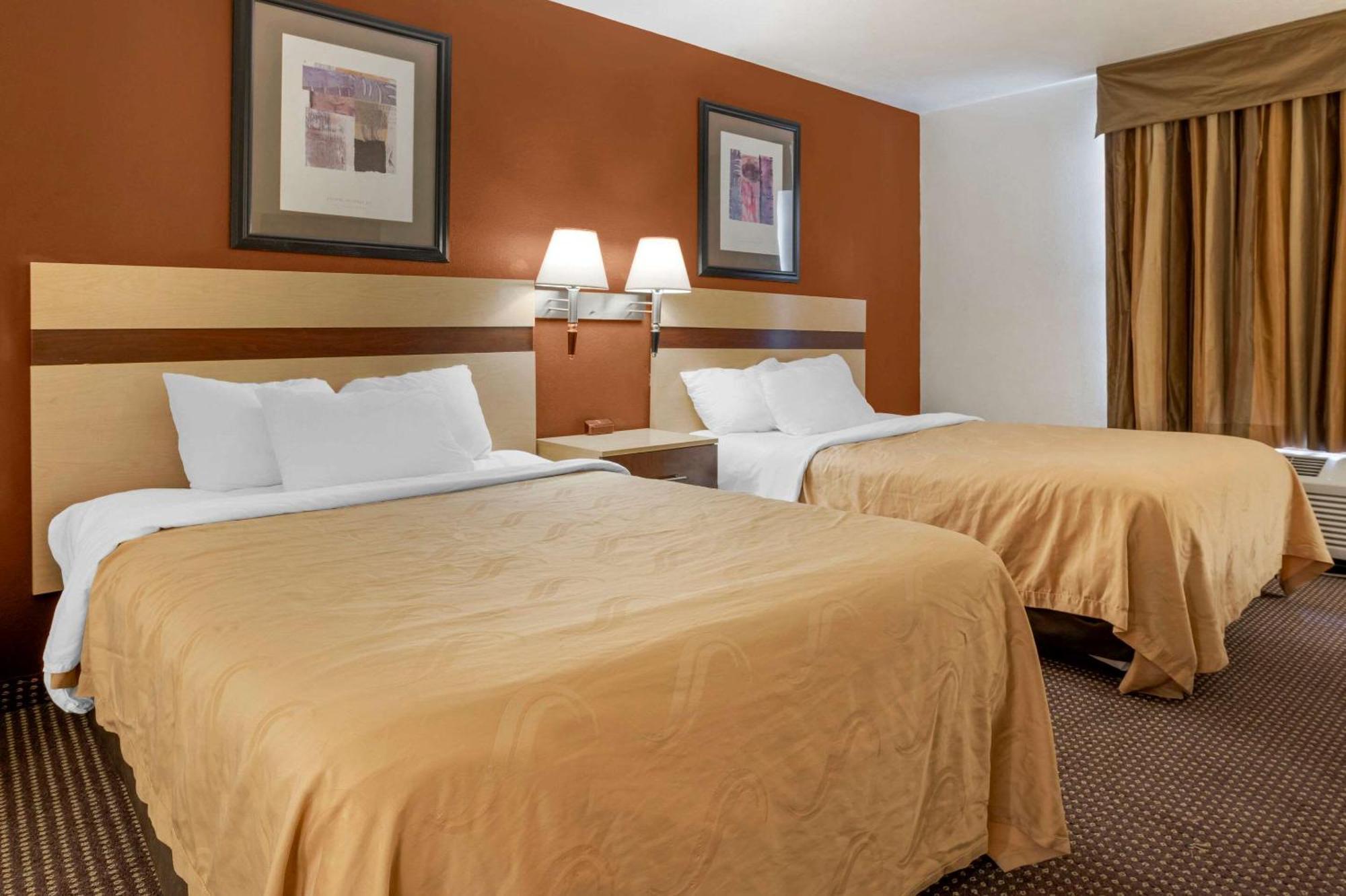 Quality Inn & Suites South-Obetz Exteriér fotografie