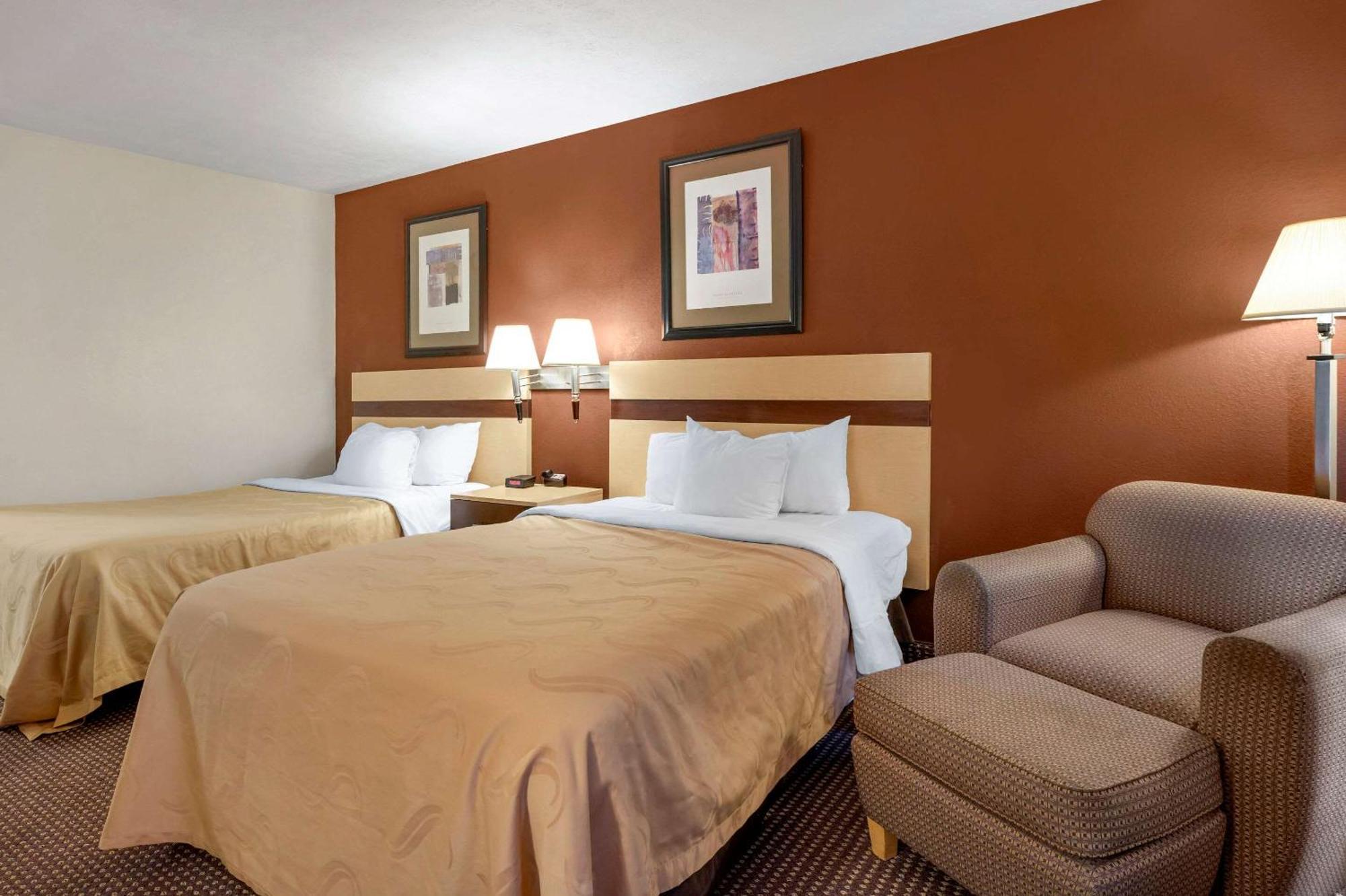 Quality Inn & Suites South-Obetz Exteriér fotografie